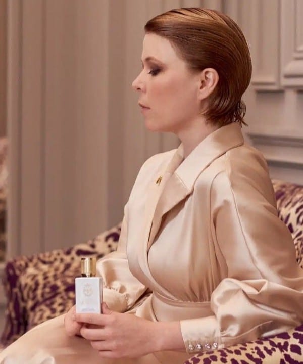 India Hair pour La Reine Capricieuse